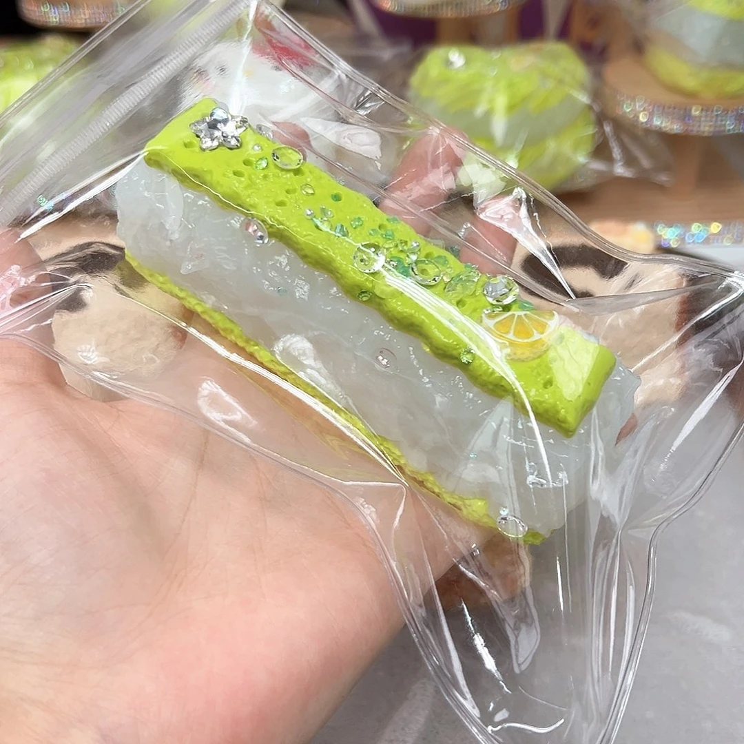 硅胶抹茶椰子水长条饼干165g