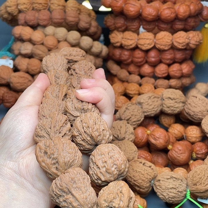 石***当文玩核桃手串南疆石
