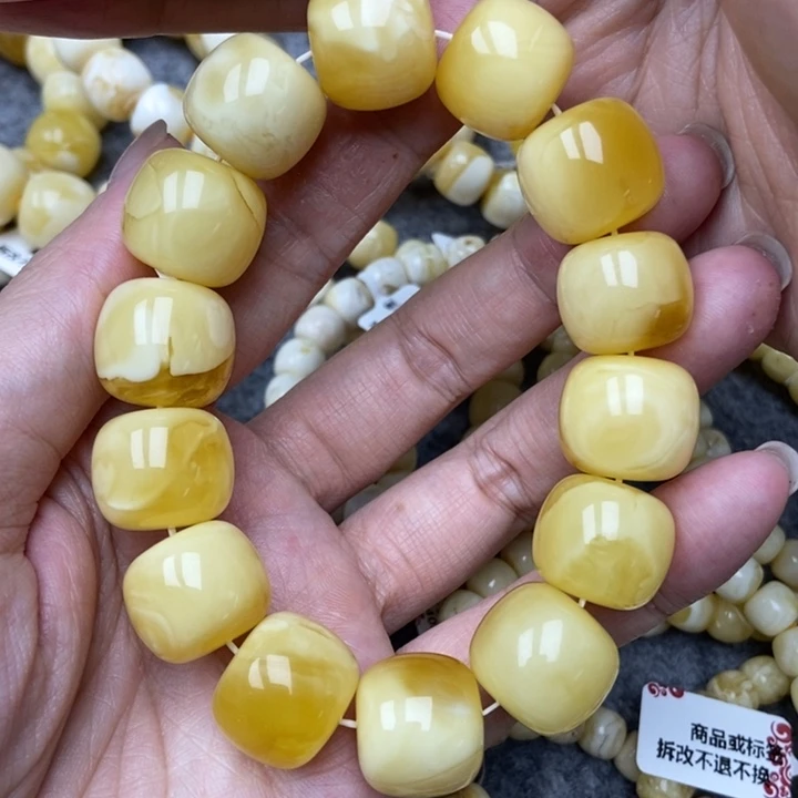 琥珀未镶嵌珠宝奇石77