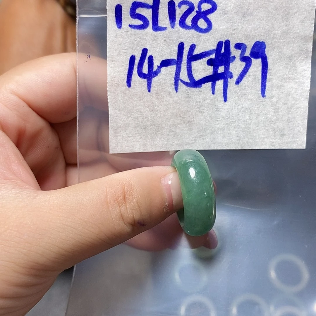 未镶嵌定制翡翠翡翠