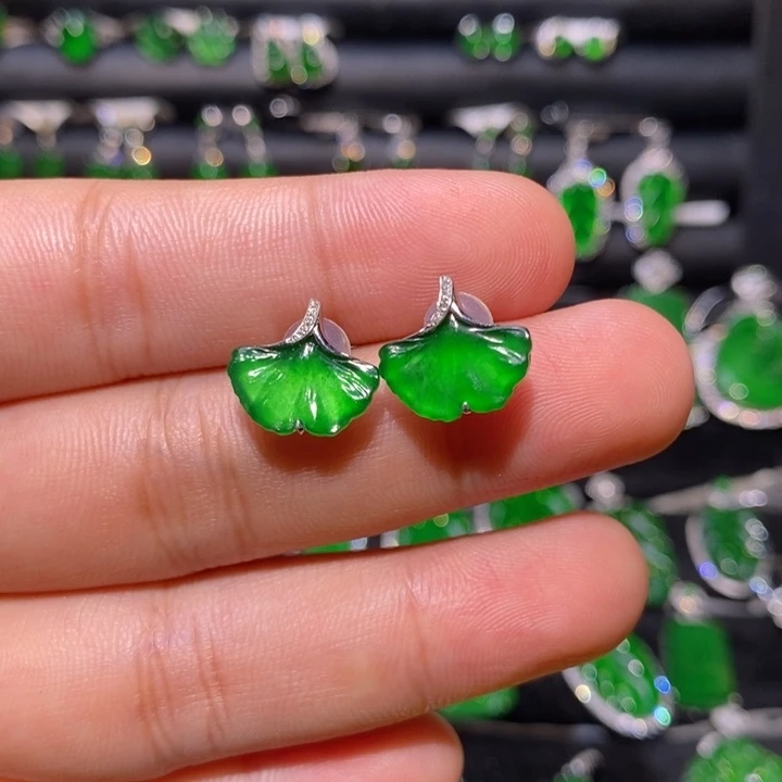 18K金镶嵌翡翠耳饰天然翡翠