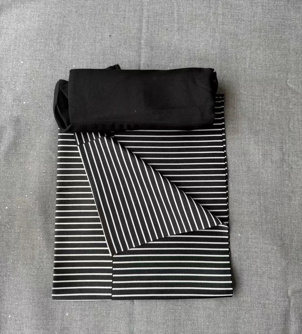 衬衣和围裙两件套