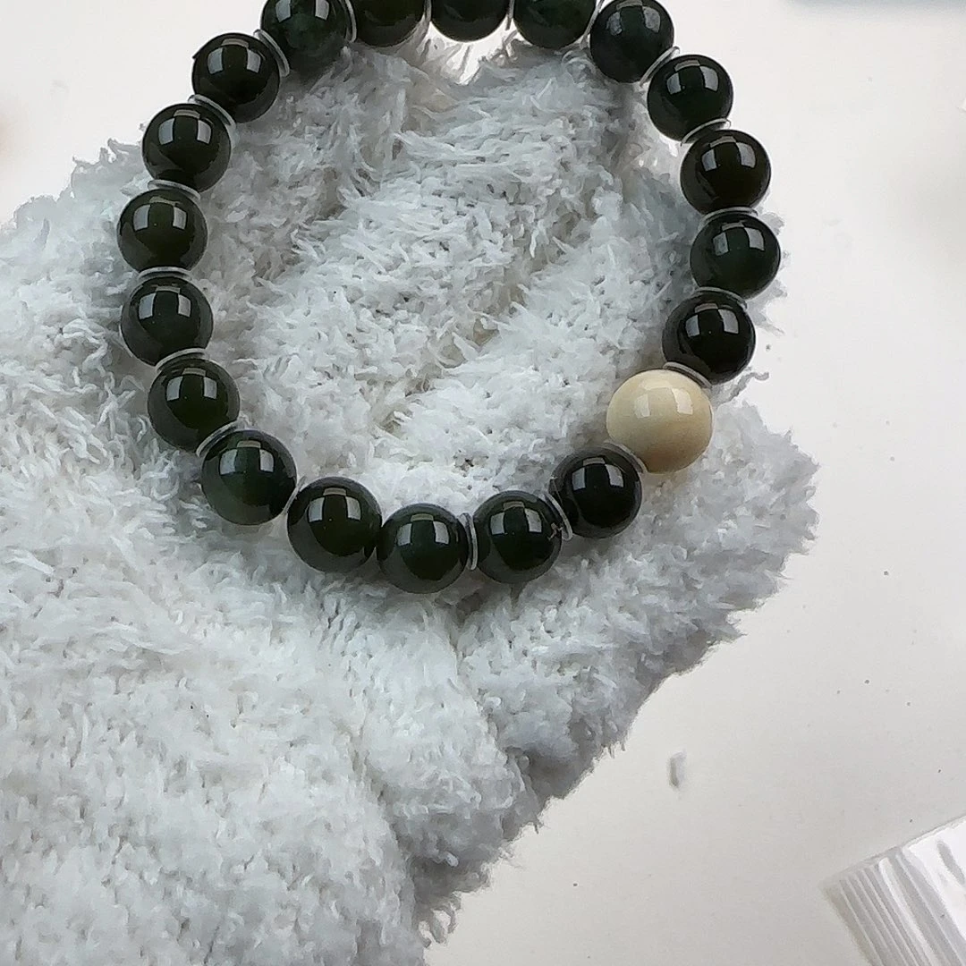 琥珀手链未镶嵌闭玉