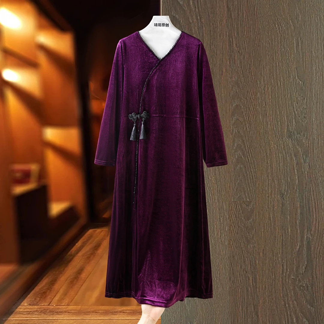 8232新中式民族风秋冬V领中国风高贵连衣裙