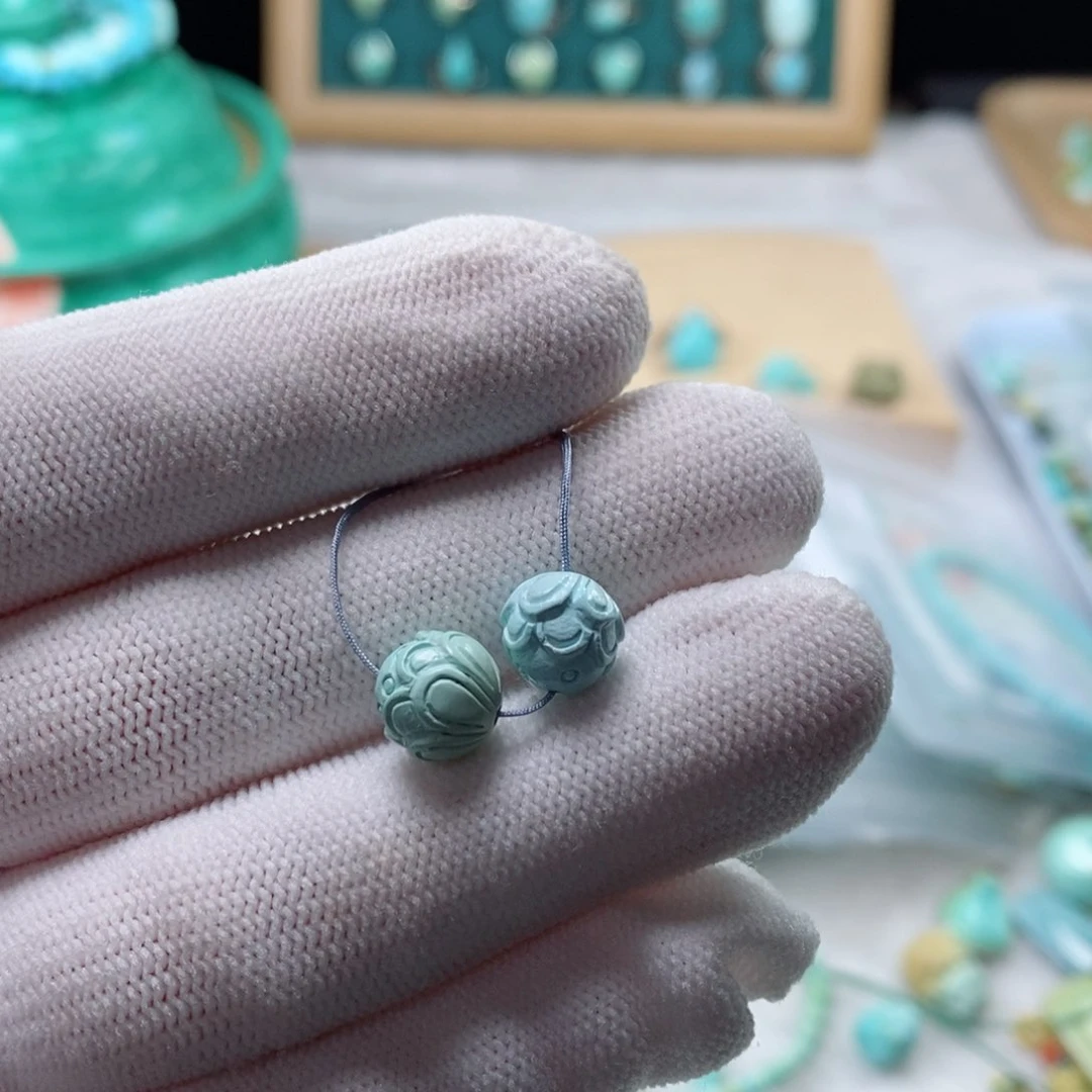 绿松石颈饰未镶嵌