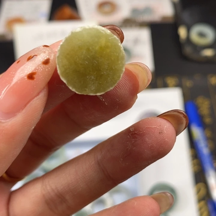 翡翠未镶嵌戒指03