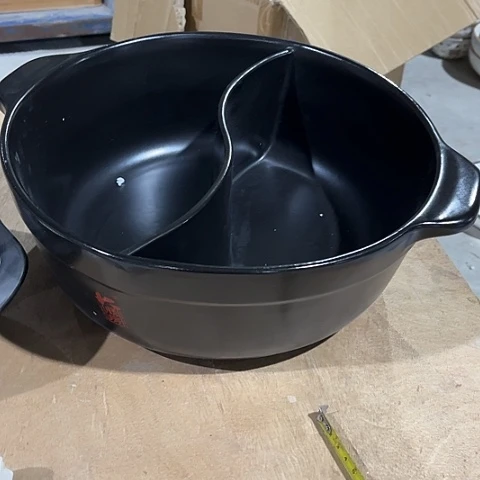 微瑕，明火，口径32，高12针孔，两边锅