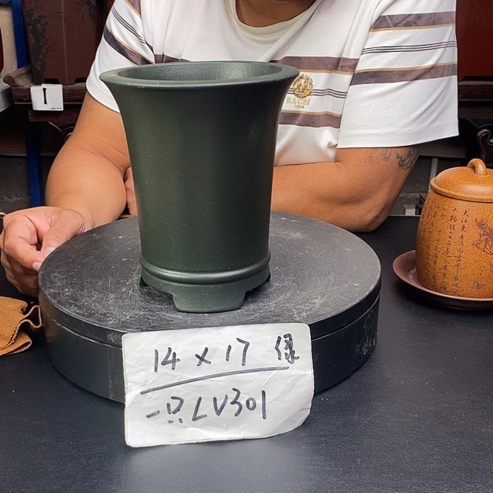 紫砂花盆货号一只LV301