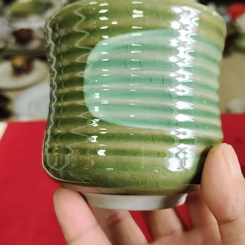瓷片瓷片，各种摆件，沙锅！