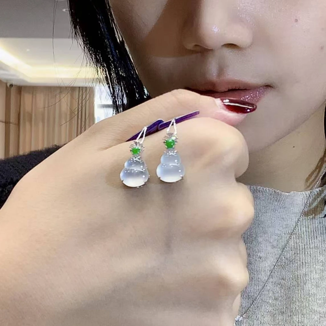 18K 翡翠A货翡翠吊坠  YY 多样性发其一