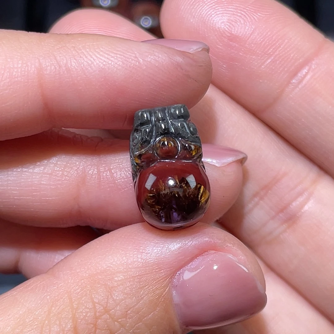 水晶极光貔貅未镶嵌峻**儿