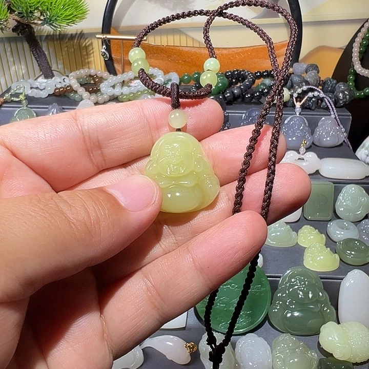 丽***优颈饰未镶嵌和田玉（黄玉）