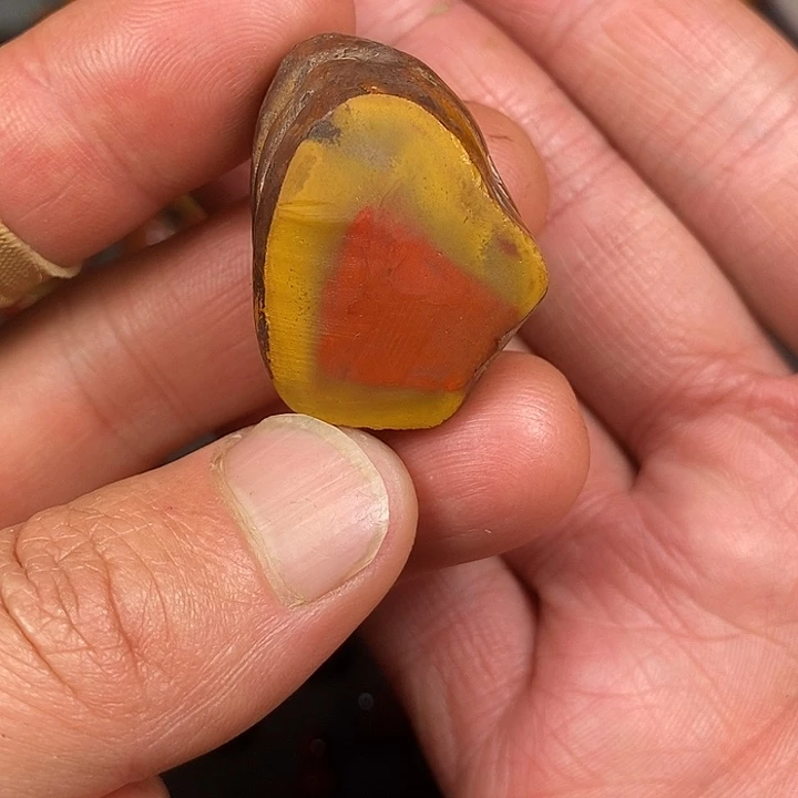 南红玛瑙未镶嵌挂件