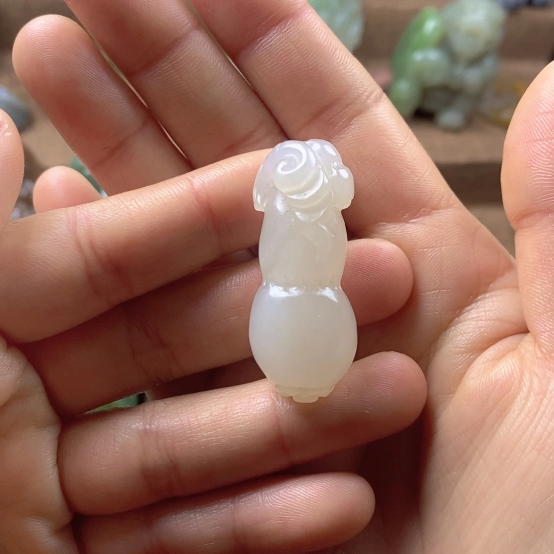 未镶嵌和田玉挂件