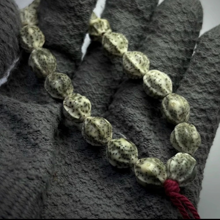 【橄榄核】海南料星月菩提石玉料橄榄核形状 念珠十八颗手持手链