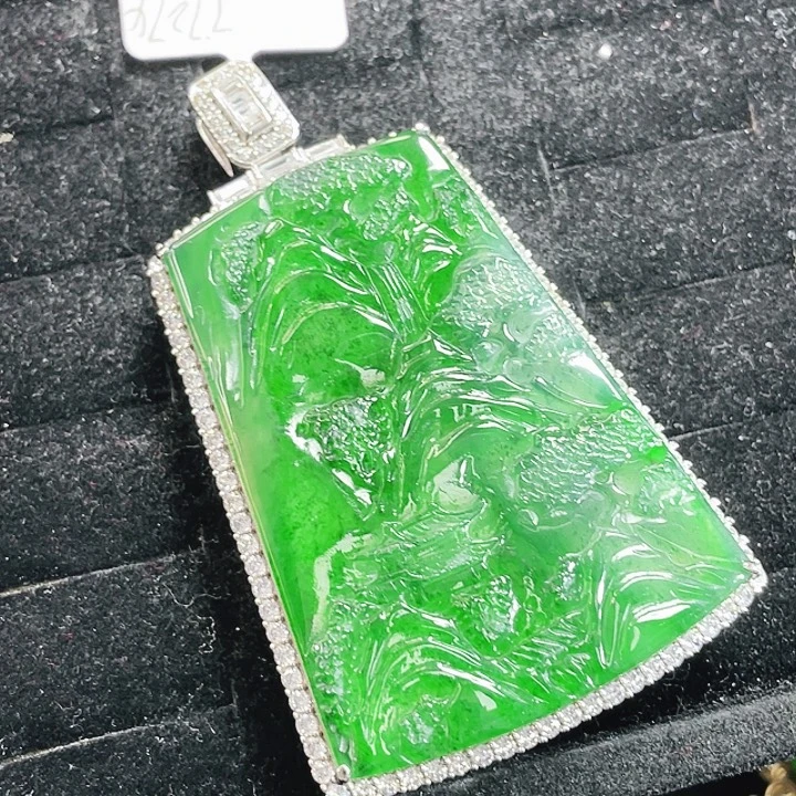 翡翠未镶嵌颈饰15