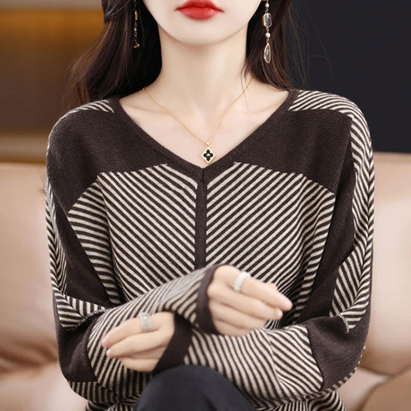 时尚品牌女装秋冬V领条纹撞色针织衫毛衣宽松显瘦法式轻奢上衣女