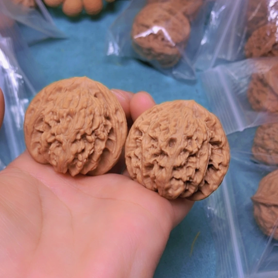 【闪购商品】摆件核桃41霞云岭修尖