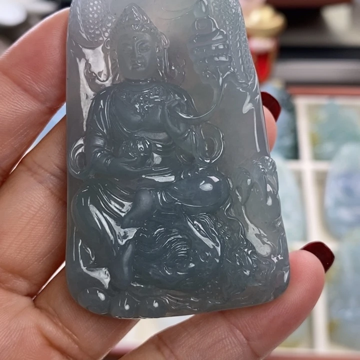 翡翠未镶嵌颈饰高**扰翡翠