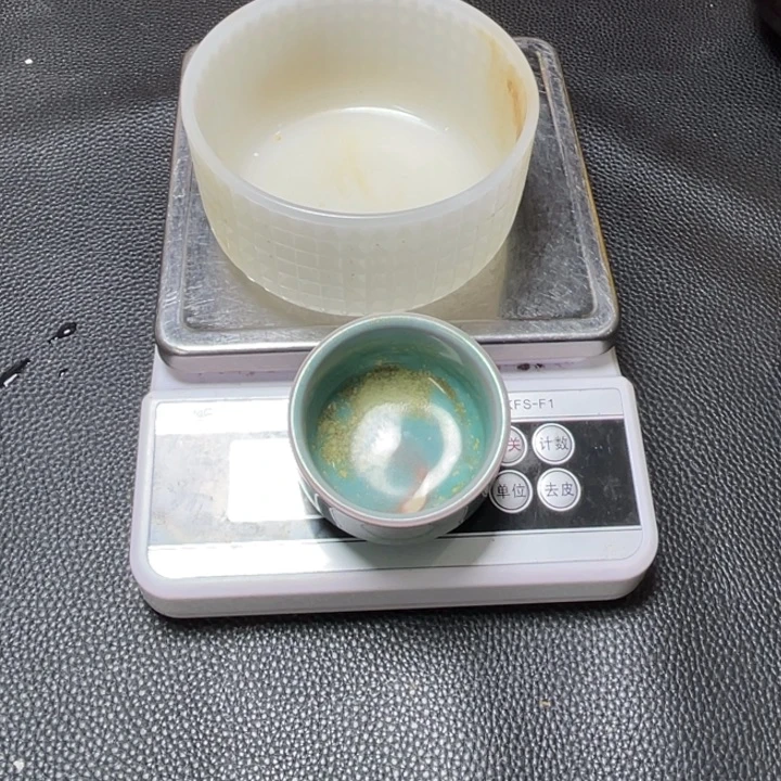 晨***哥瓷片大哥你好啊好可爱