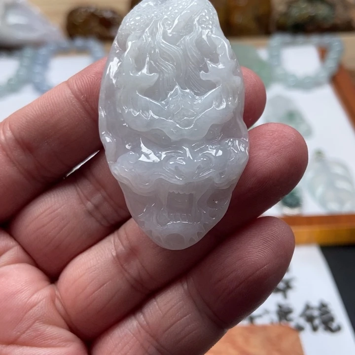 翡翠未镶嵌颈饰龙牌 天然缅甸A货翡翠