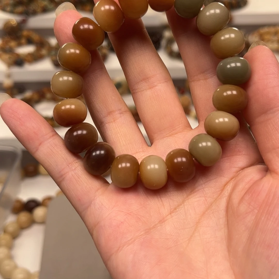 墨***言吊坠白玉菩提补差价