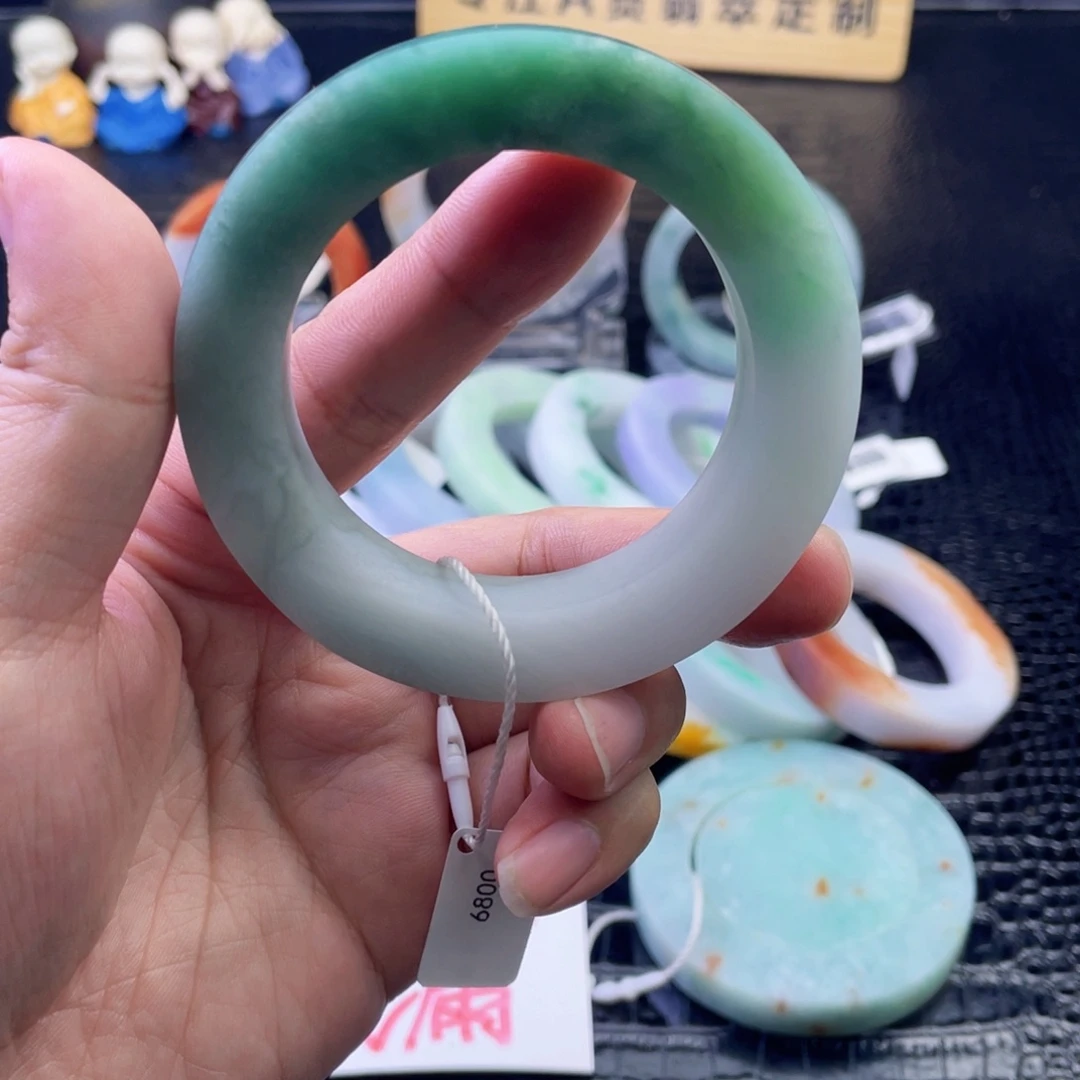 未镶嵌翡翠定制翡翠