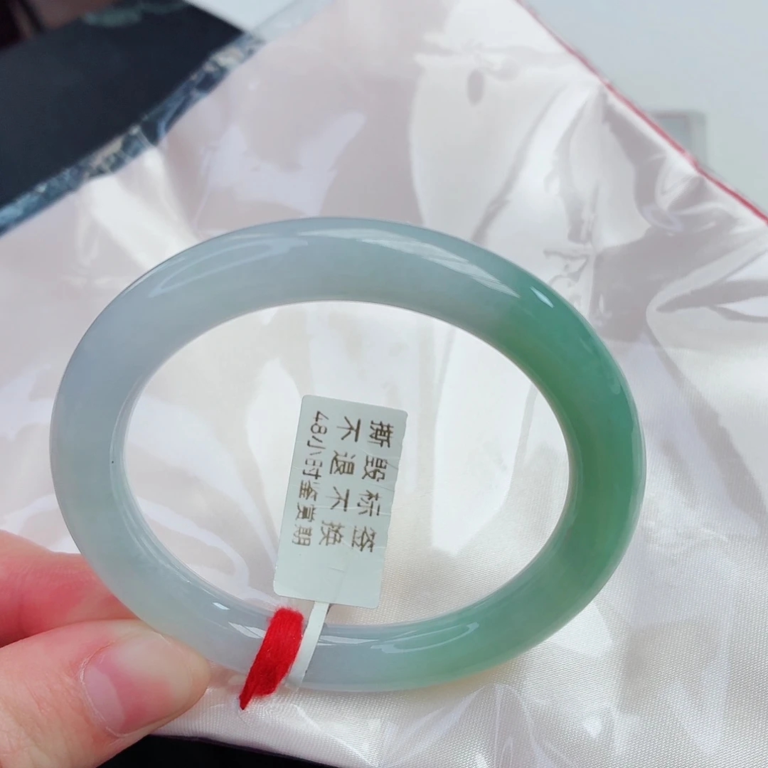 翡翠未镶嵌手镯天然翡翠A货