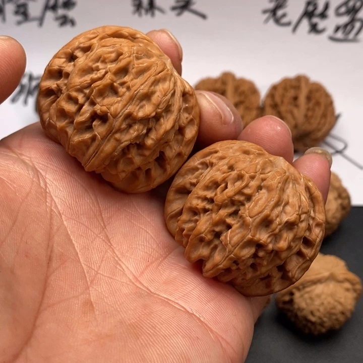 文玩核桃把件磨盘