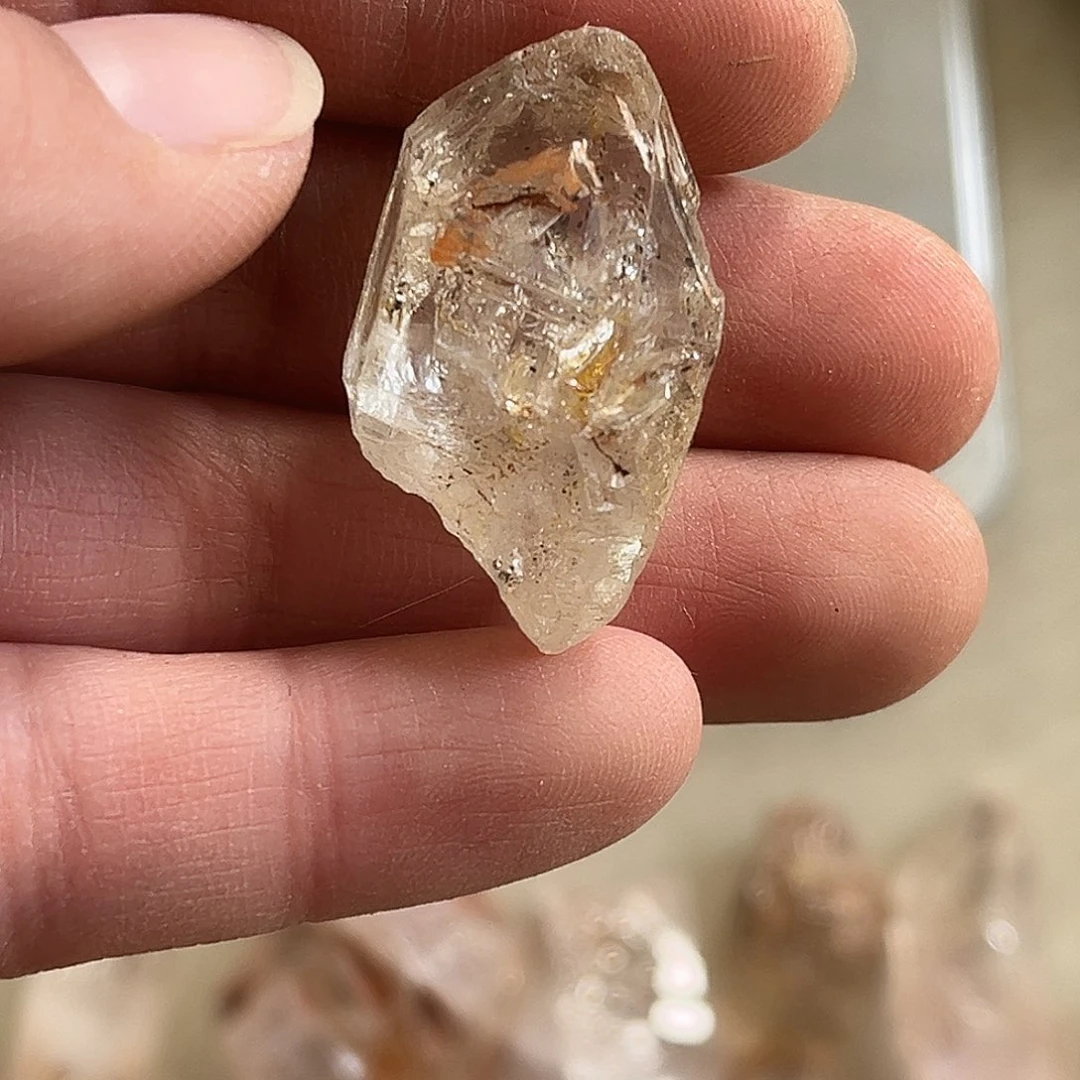 小***丹珠宝半成品未镶嵌水晶