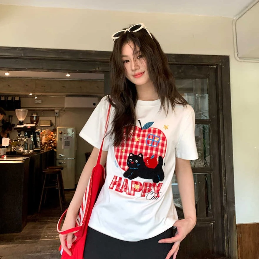 毛巾绣小黑猫格纹苹果正肩T恤2025夏季新款显瘦白色短袖女