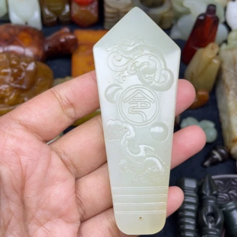 蛇纹石玉未镶嵌颈饰104