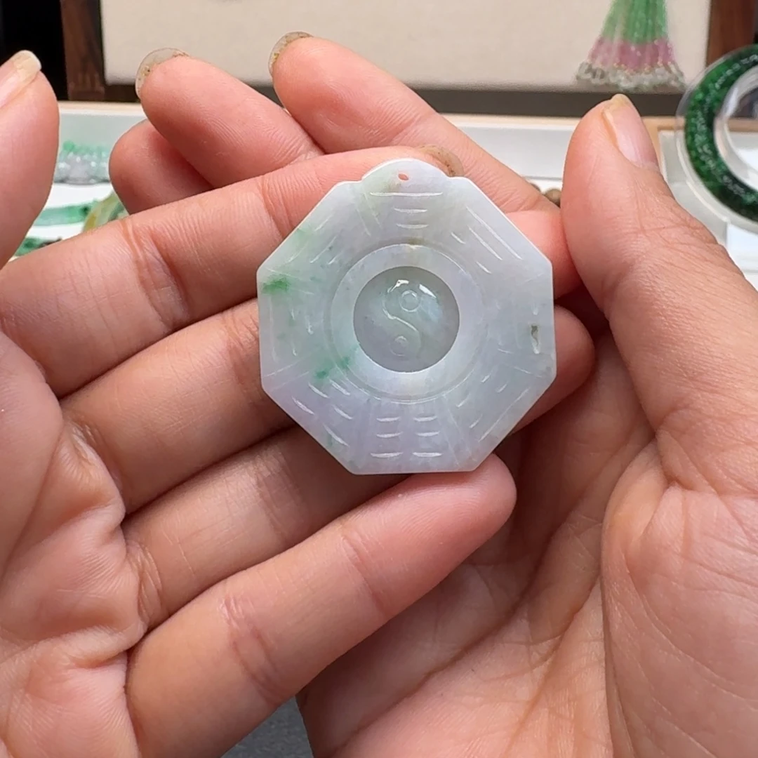 翡翠未镶嵌颈饰翡翠吊坠