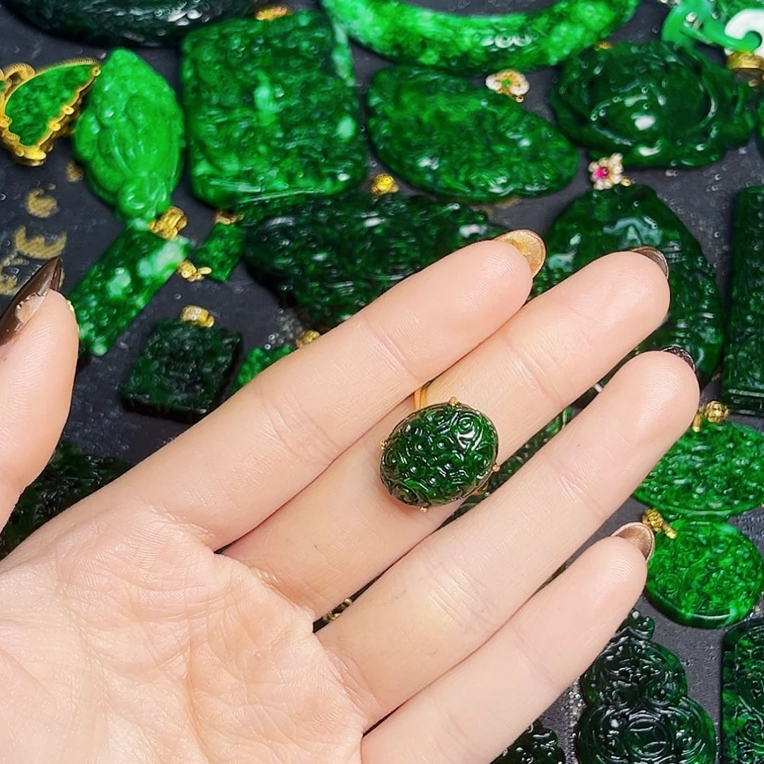 颈饰银S925镶嵌翡翠多样性