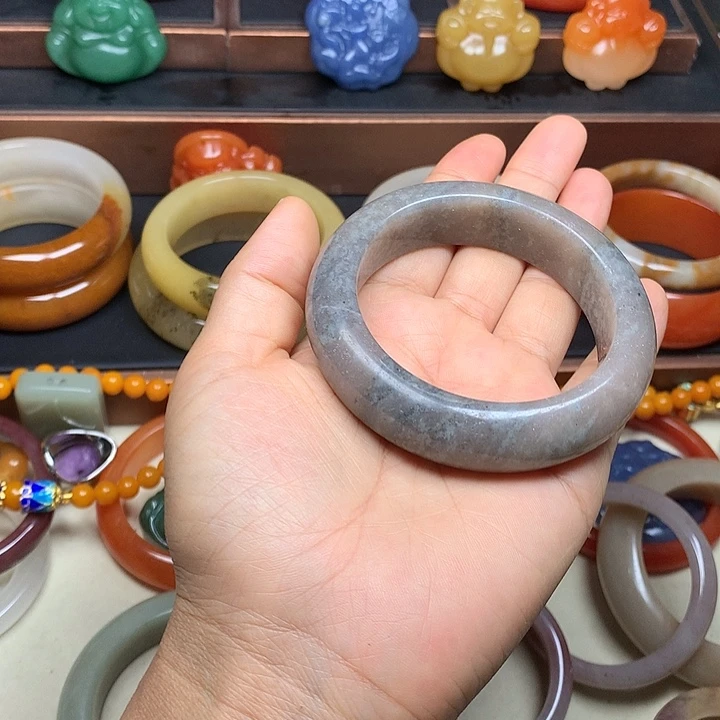 石英质玉未镶嵌手链