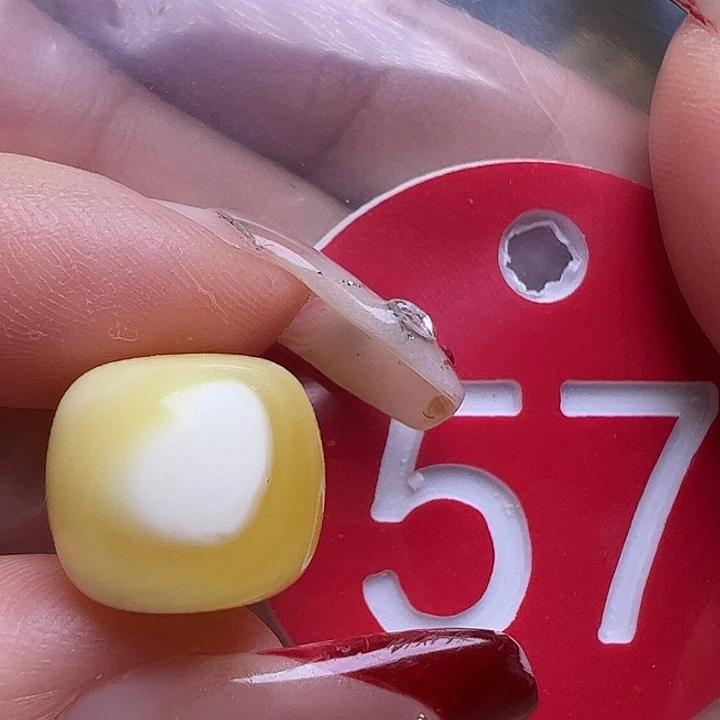 蜜蜡未镶嵌珠宝奇石微瑕12.3mm白蜡老型