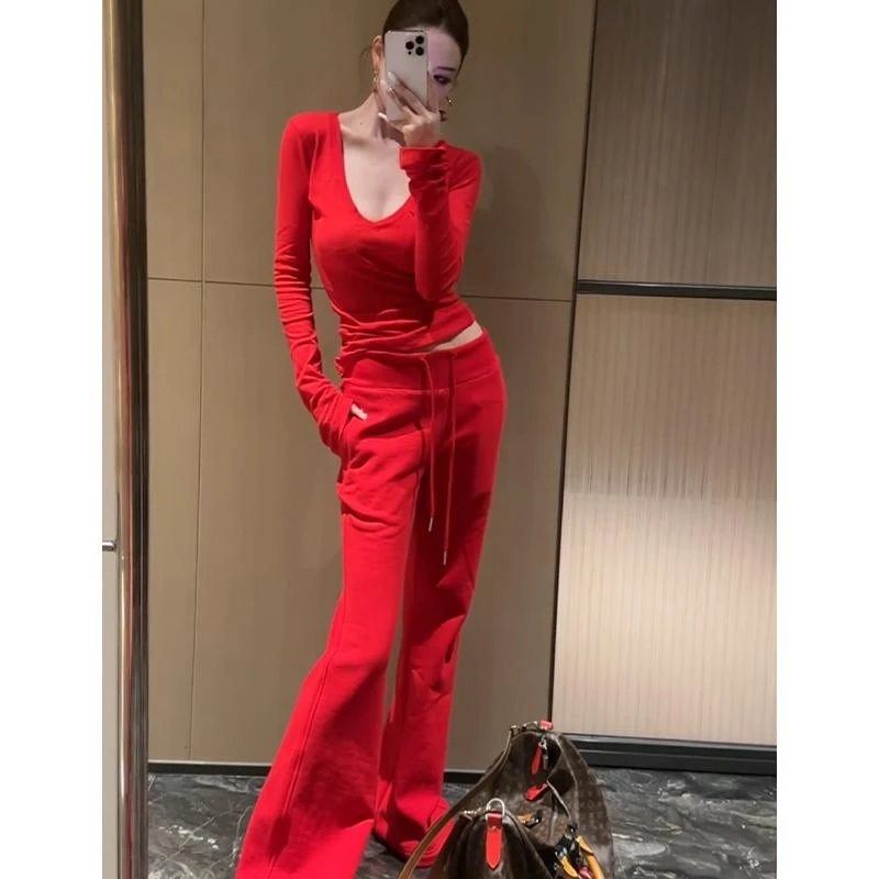 春秋季高级感轻奢纯欲辣妹风新年战袍红色V领修身长裤两件套装女