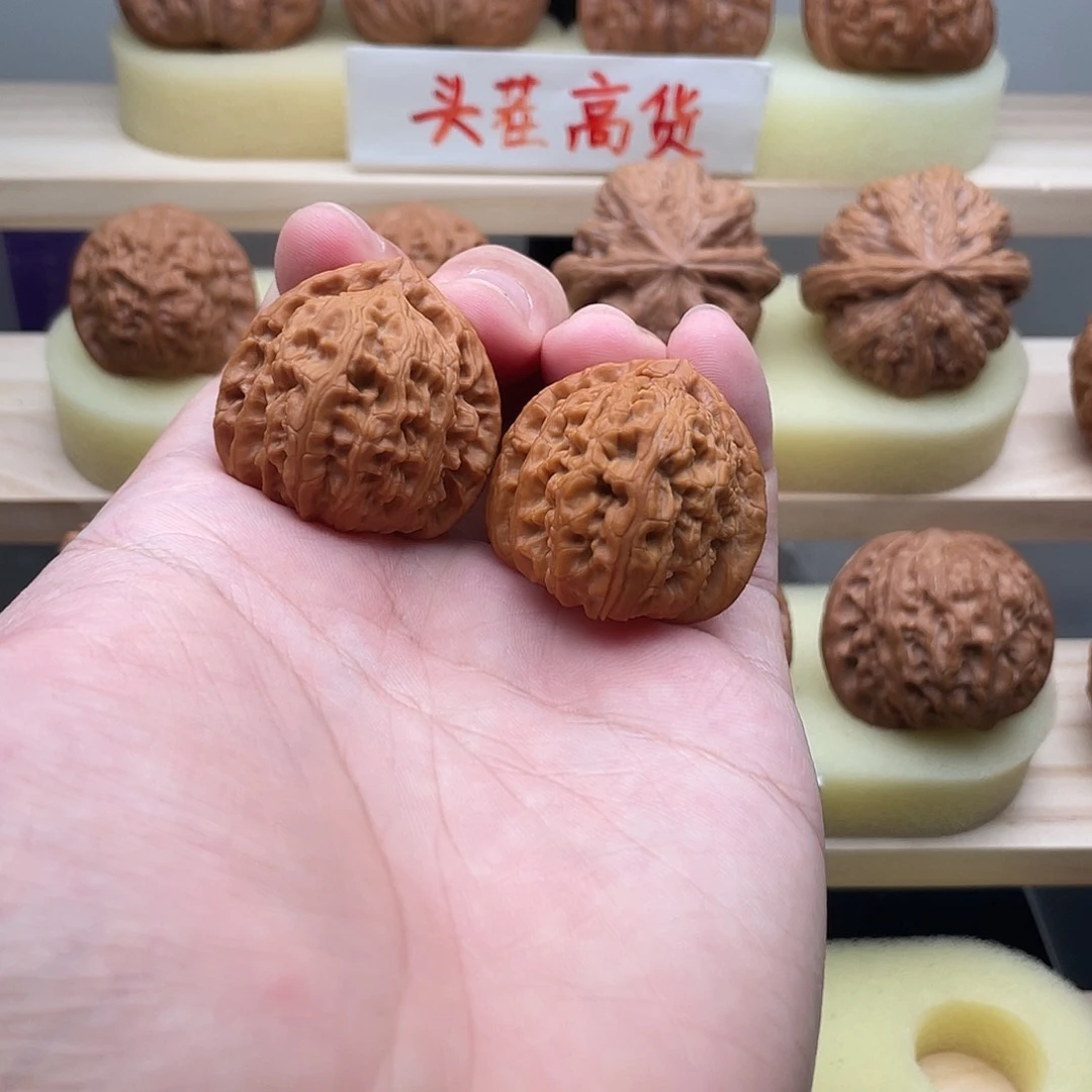 吊坠文玩核桃全品三角白手捻34➕交友价