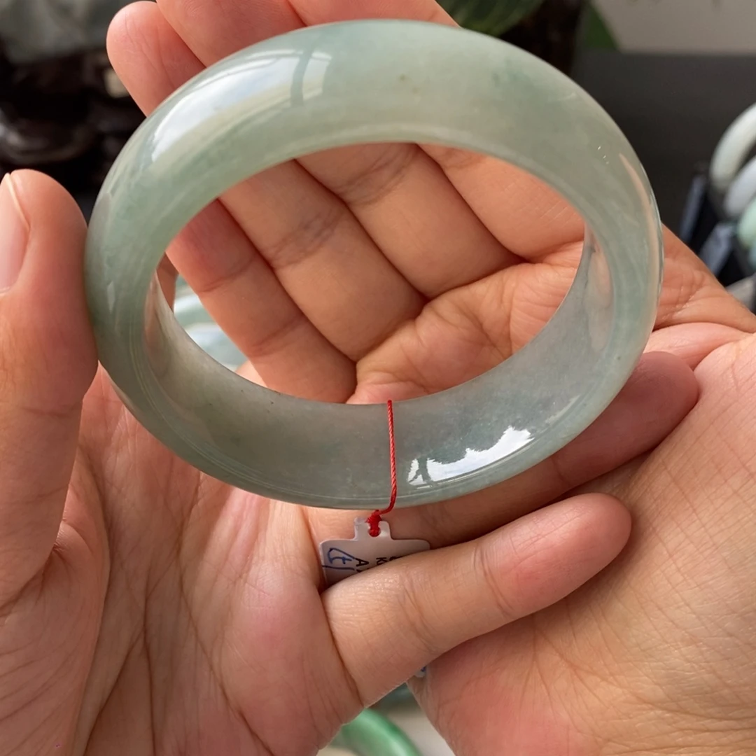 未镶嵌手镯翡翠天然