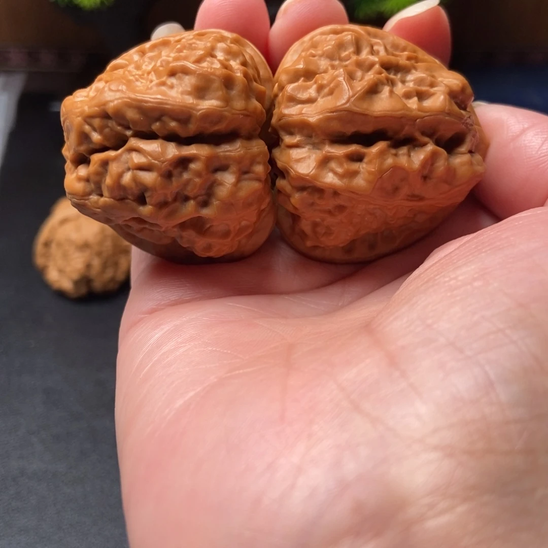 小***雄文玩核桃把件蛤蟆头