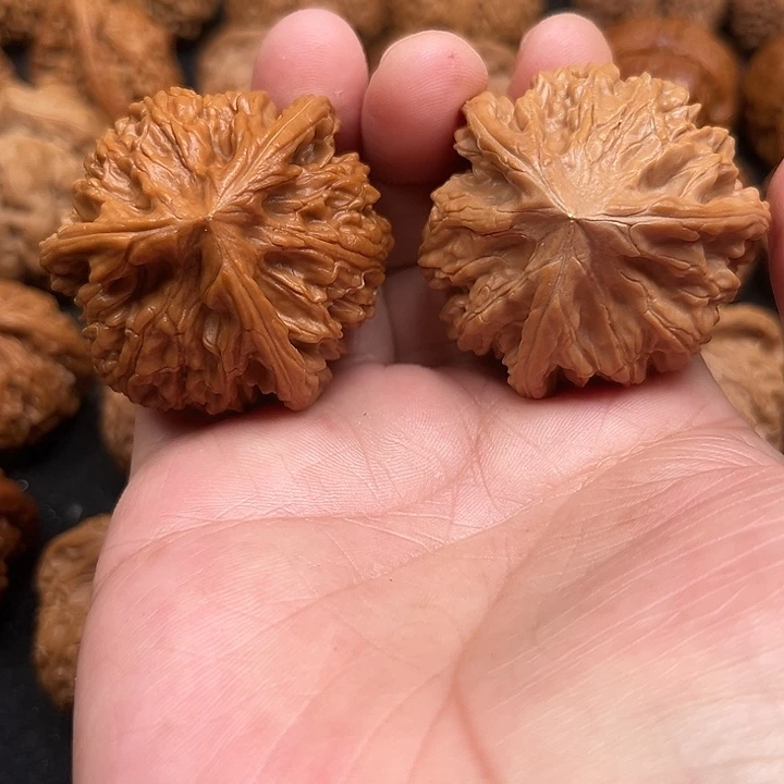 文玩核桃吊坠你们都在