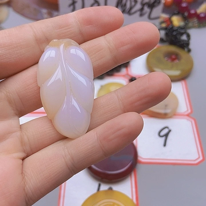 【闪购商品】玛瑙/玉髓珠宝半成品未镶嵌清***花