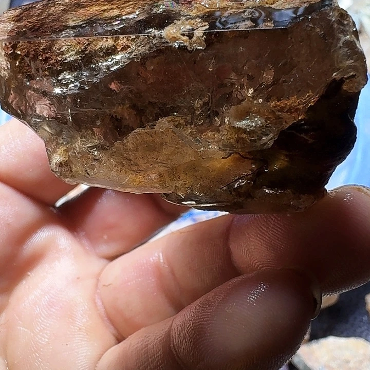 水晶未镶嵌水晶R****瑞水晶