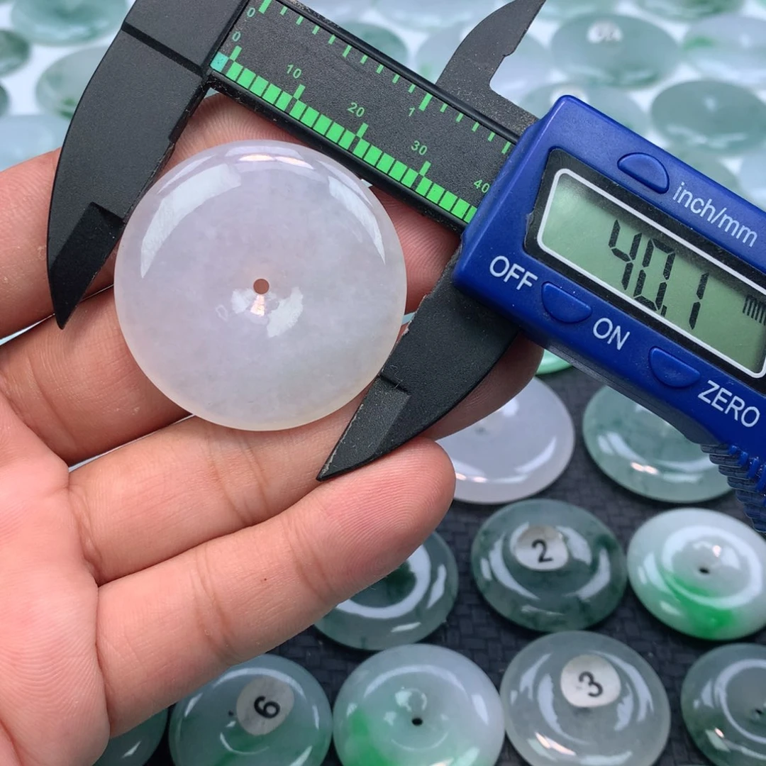 翡翠未镶嵌颈饰缅甸天然A货翡翠