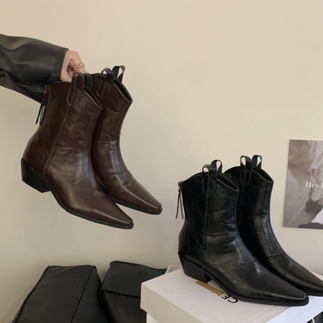 短筒靴女马丁靴V口祼靴尖头棕色粗跟西部牛仔靴子切尔西复古显瘦