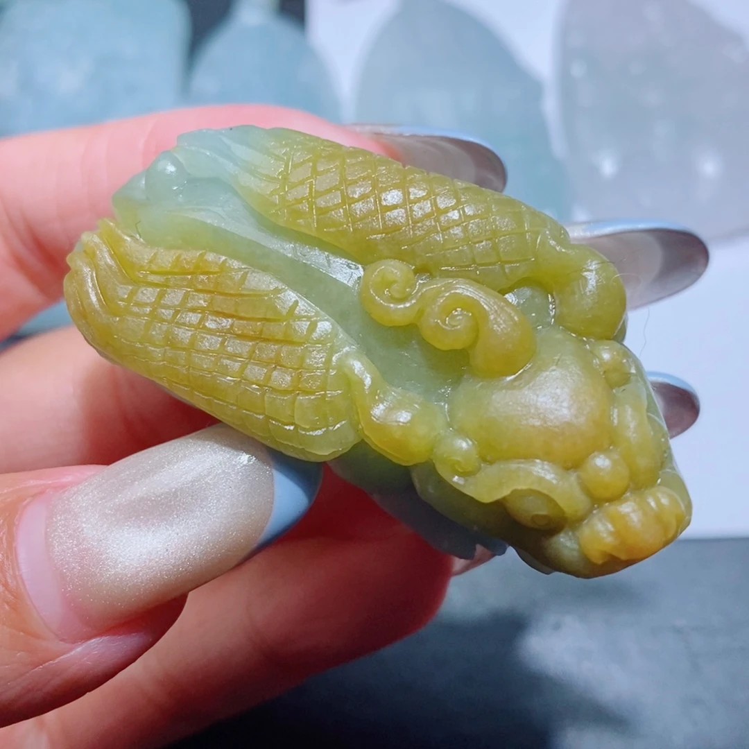 平***福定制翡翠未镶嵌定制毛货翡翠挂件