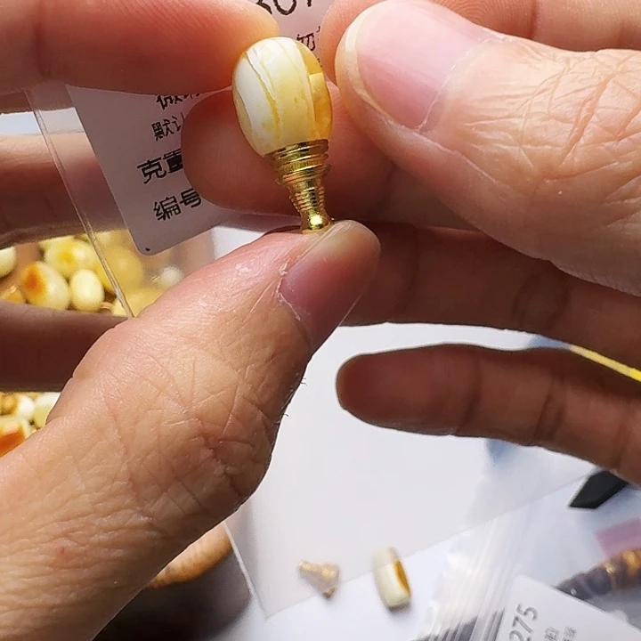 裸石琥珀未镶嵌琥珀