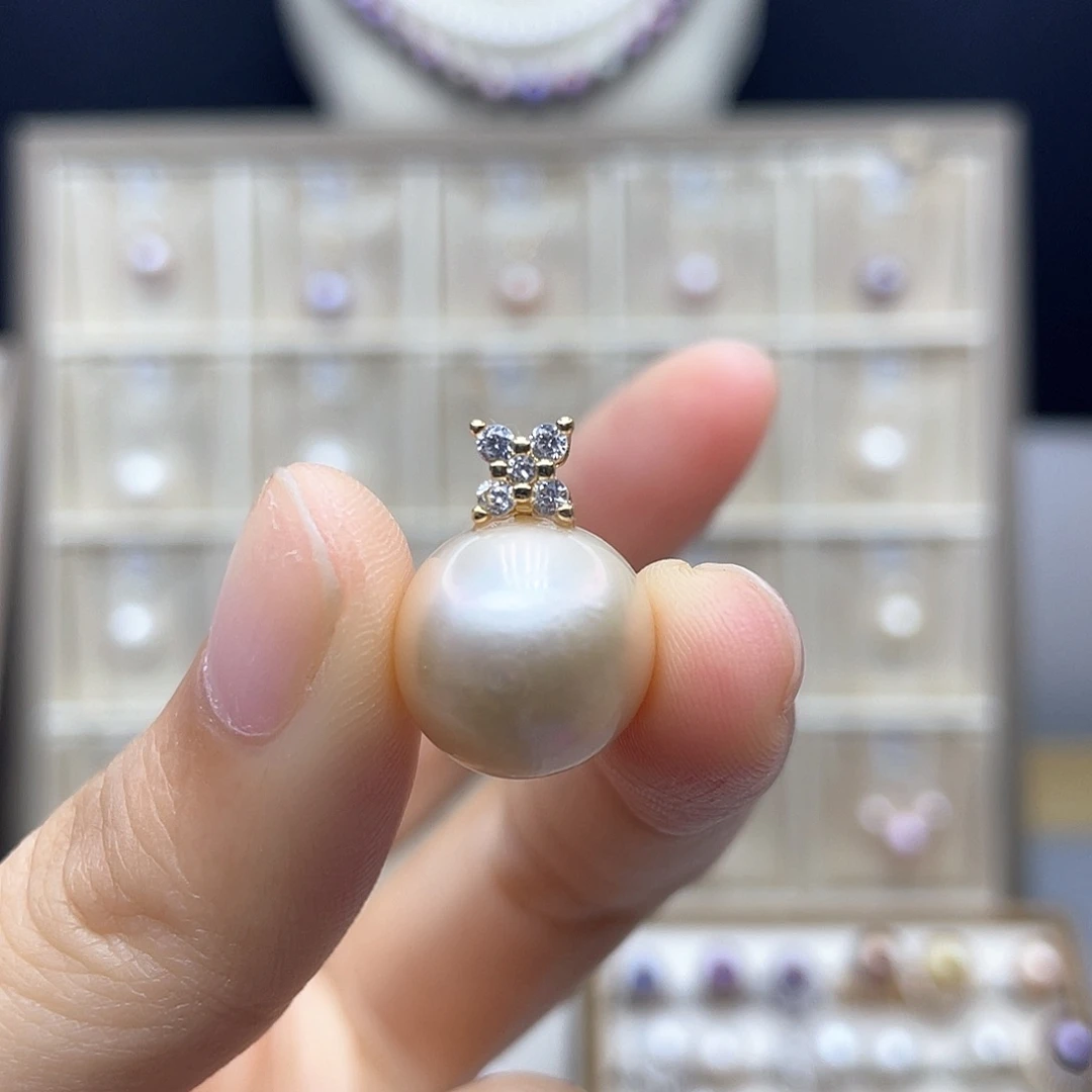 合金淡水珍珠颈饰