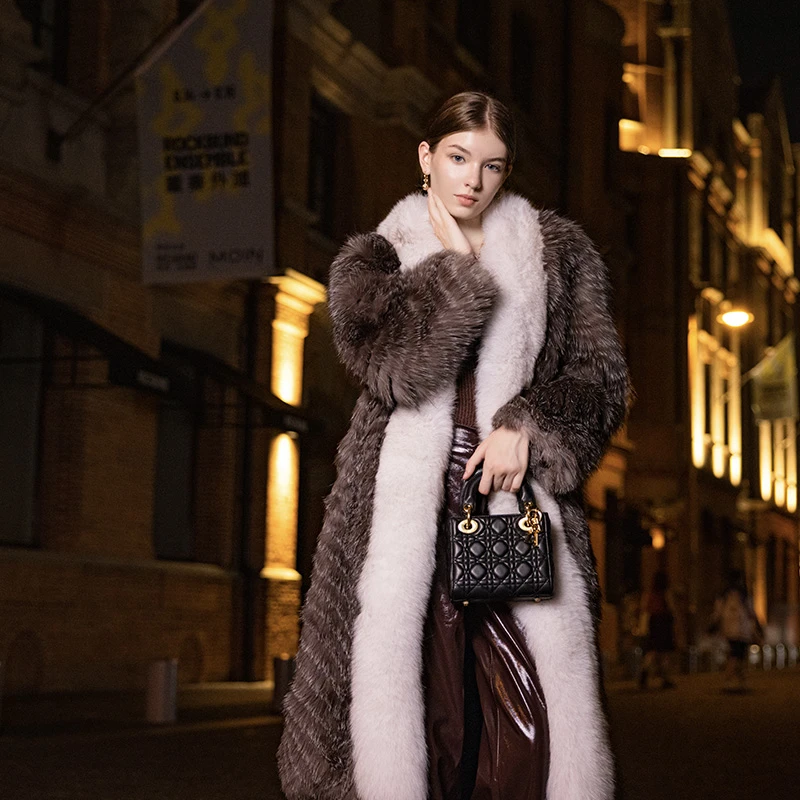 薇薇安原创“传世佳作” 银狐白影狐女装皮草外套 v18023ym YY
