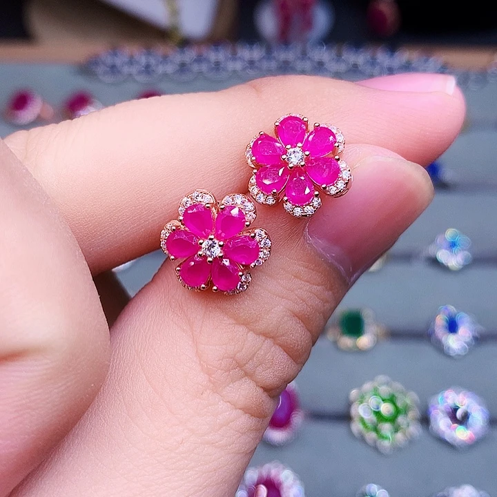 银S925镶嵌红宝石耳饰